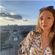 Graduada en Biotecnología y Mejora Genética imparte clases de mates, biología, inglés y química